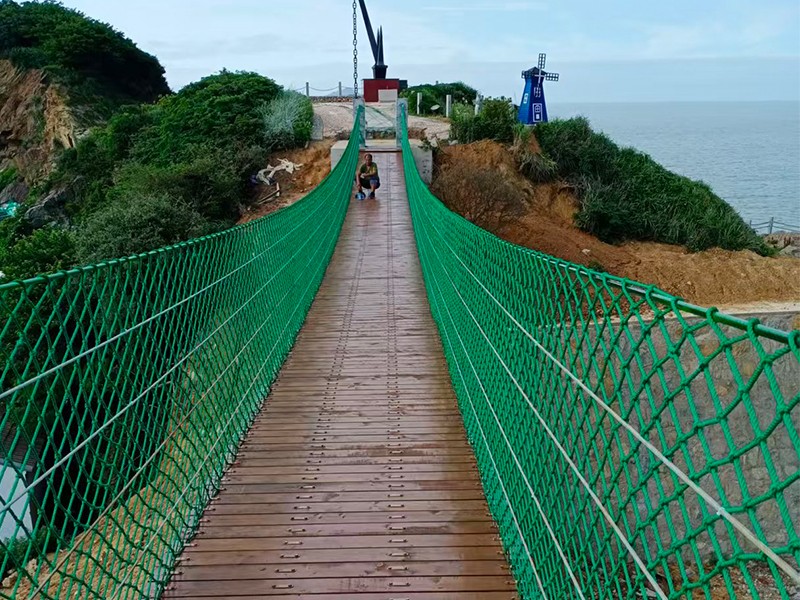 木質(zhì)吊橋